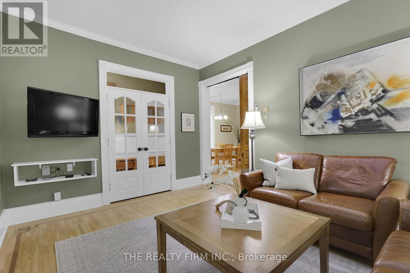 863 MAITLAND STREET Image 9