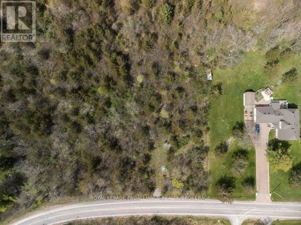 1685 SUNNYSIDE ROAD Image 6