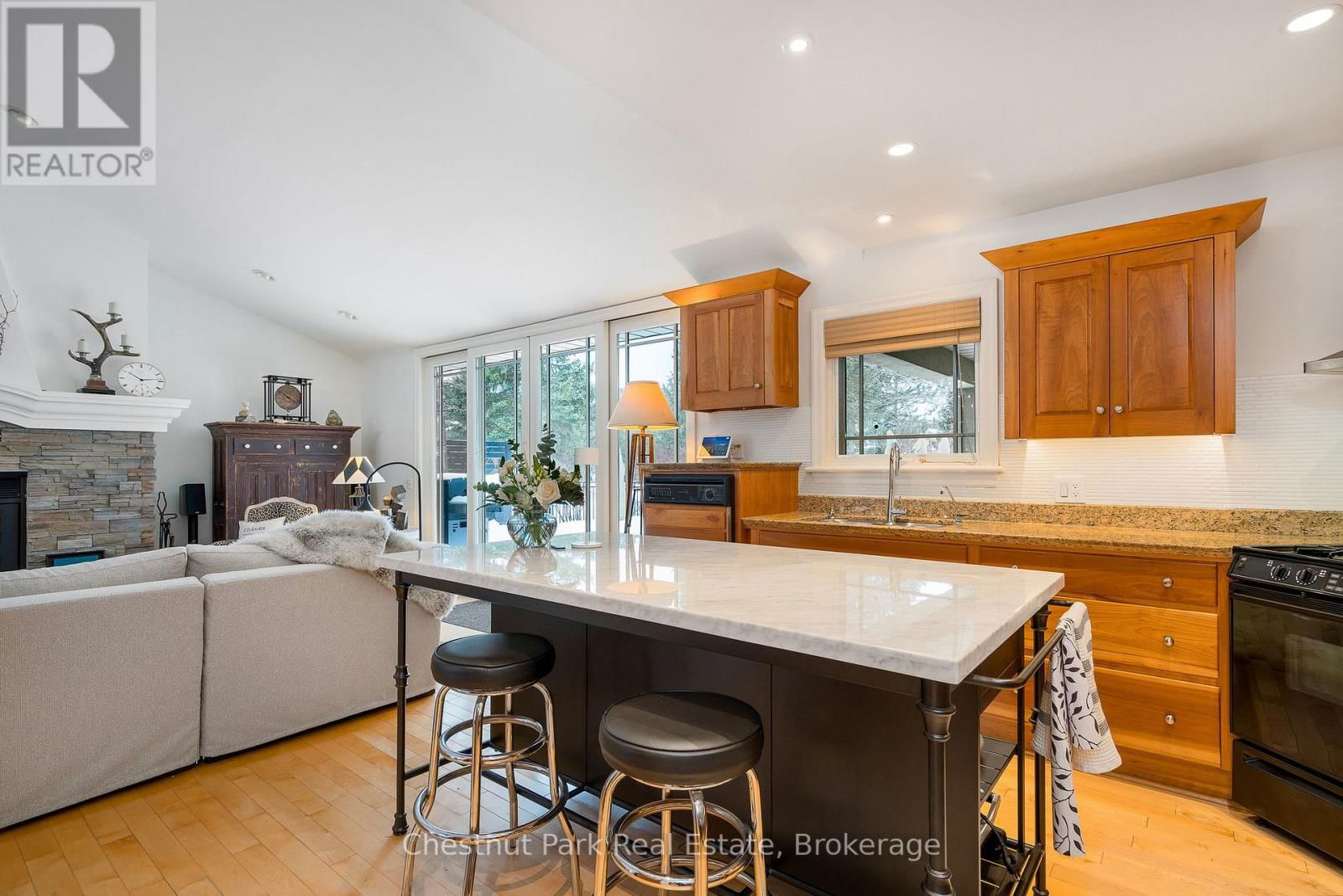 135 AUGUSTA CRESCENT Image 20
