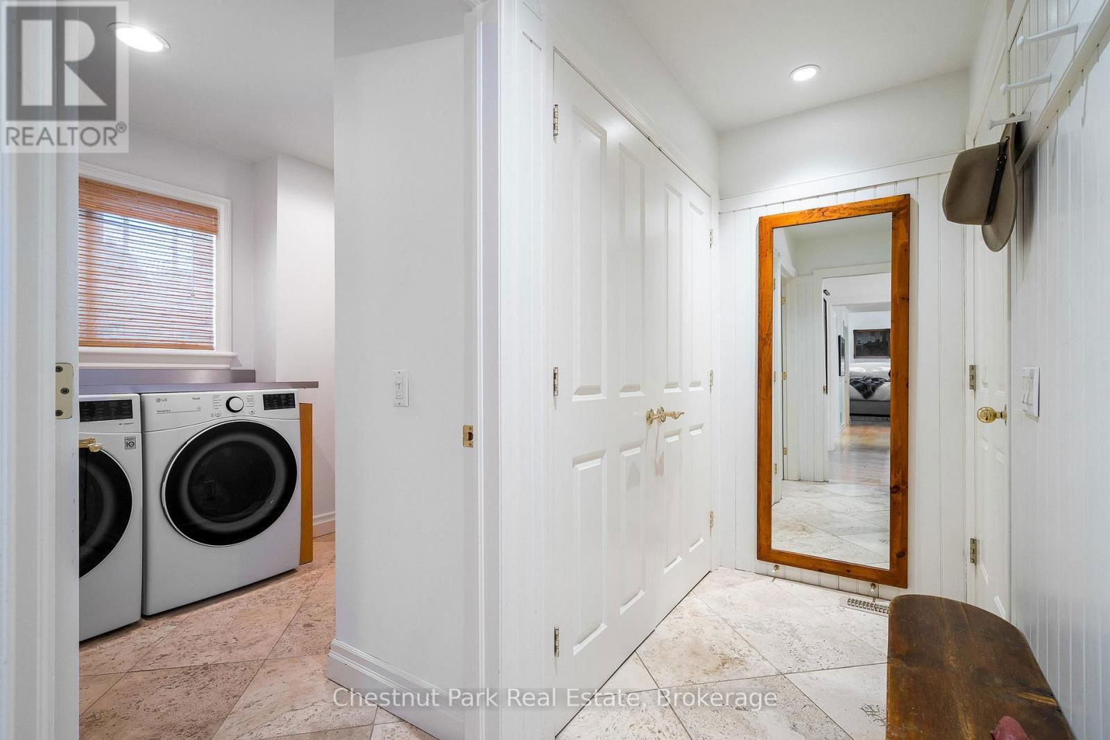 135 AUGUSTA CRESCENT Image 29
