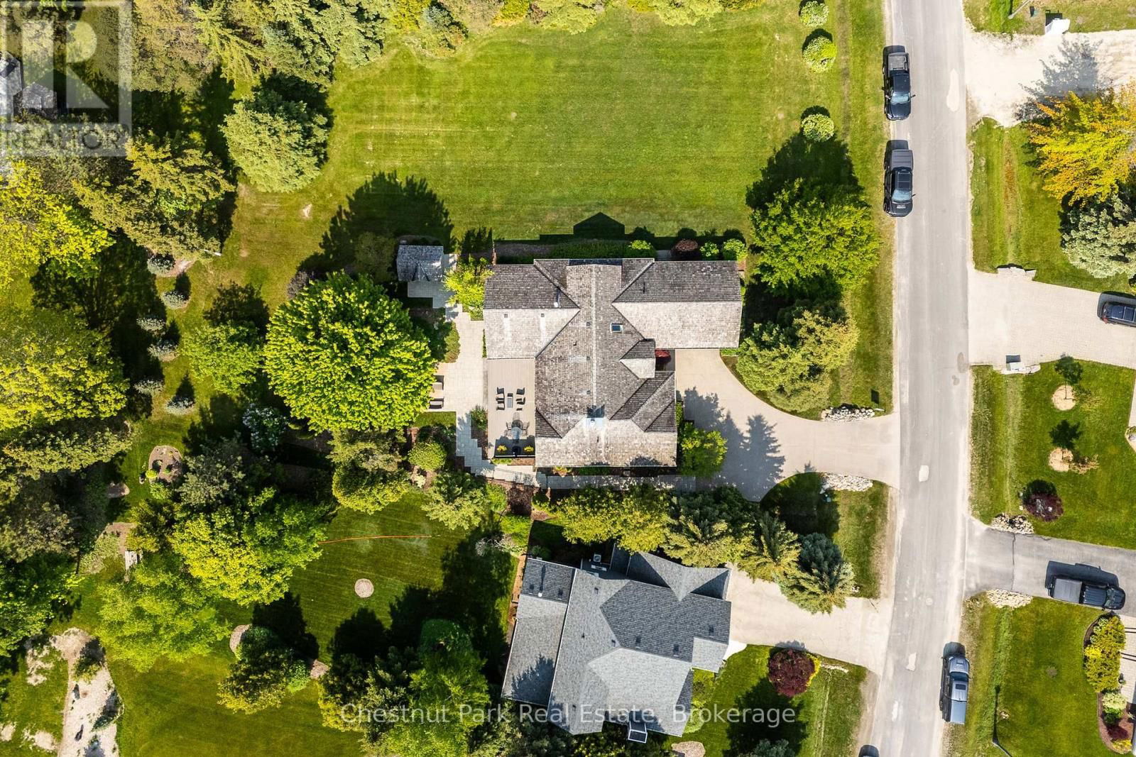 135 AUGUSTA CRESCENT Image 4