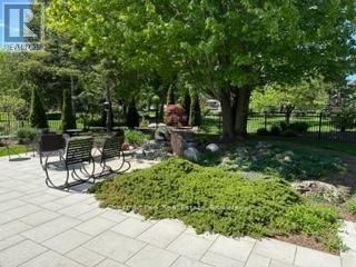 135 AUGUSTA CRESCENT Image 42
