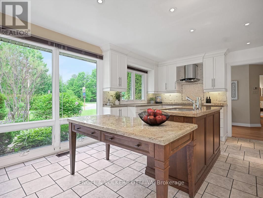 170 SANDRIDGE ROAD Image 17