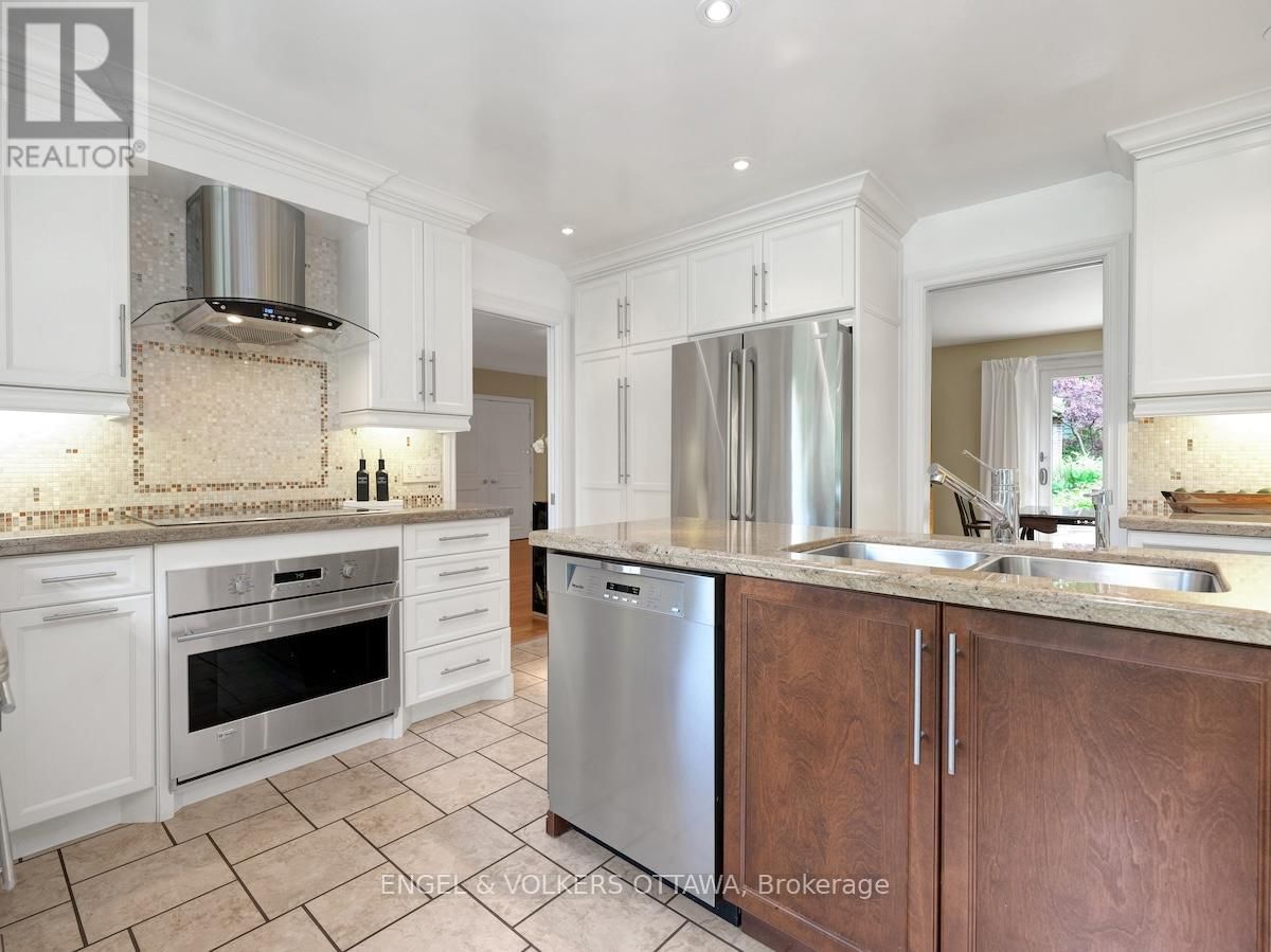 170 SANDRIDGE ROAD Image 18