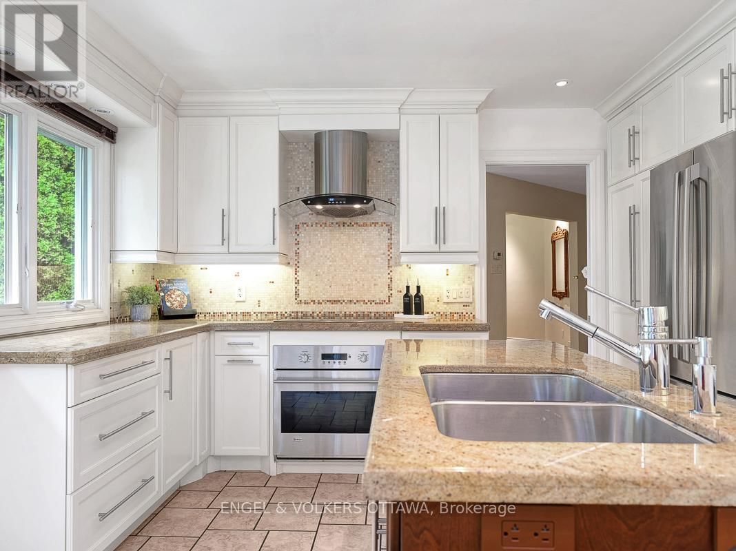 170 SANDRIDGE ROAD Image 19