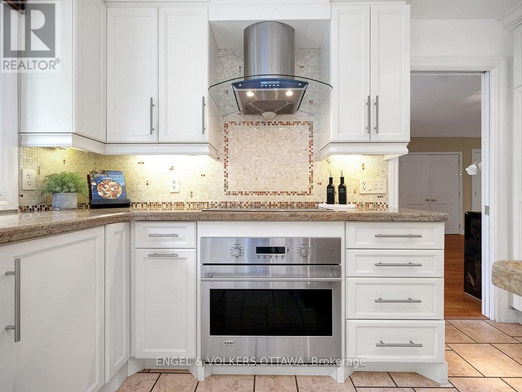 170 SANDRIDGE ROAD Image 20