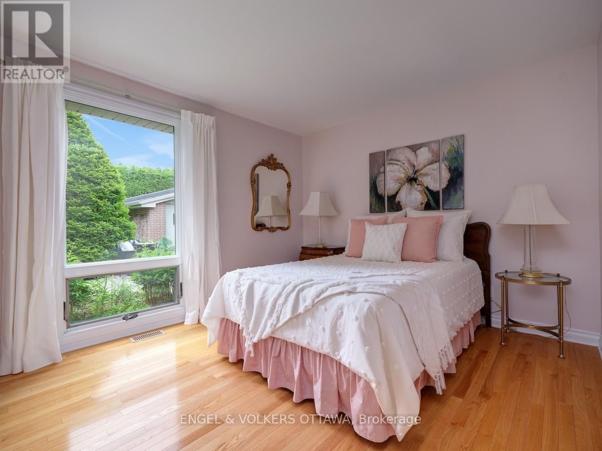 170 SANDRIDGE ROAD Image 27
