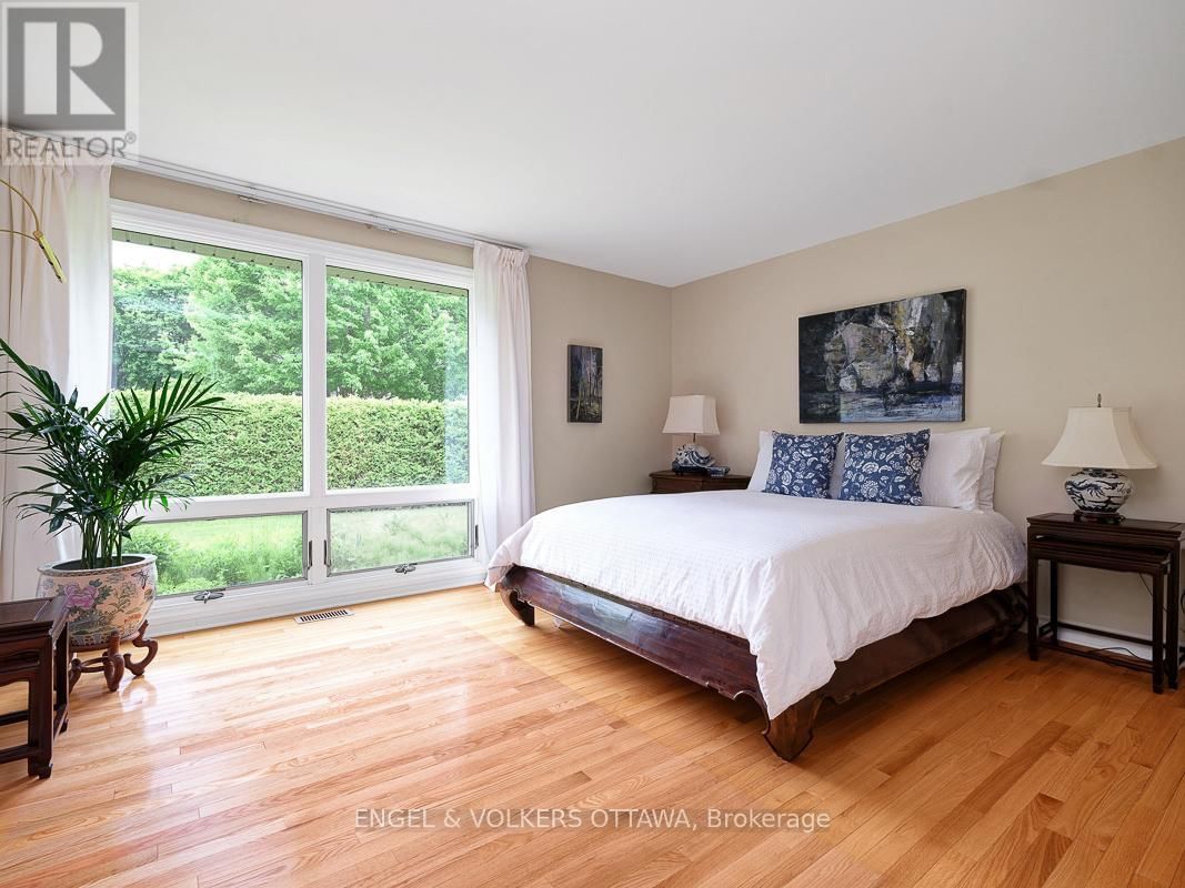 170 SANDRIDGE ROAD Image 29