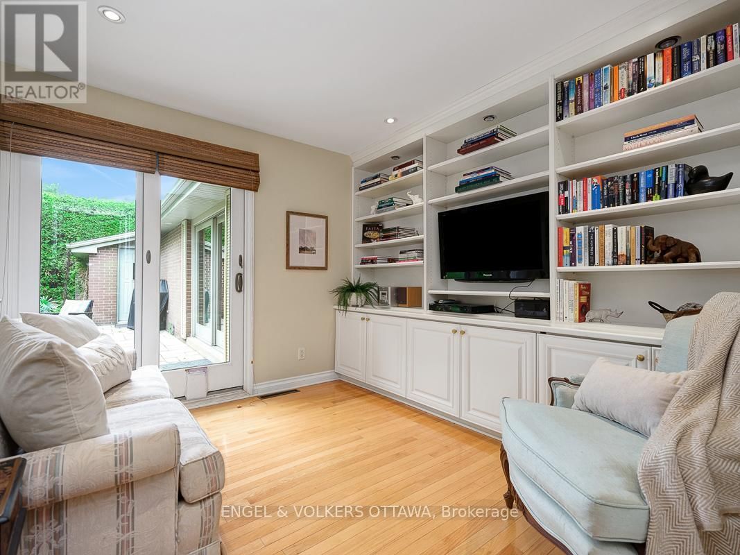 170 SANDRIDGE ROAD Image 32