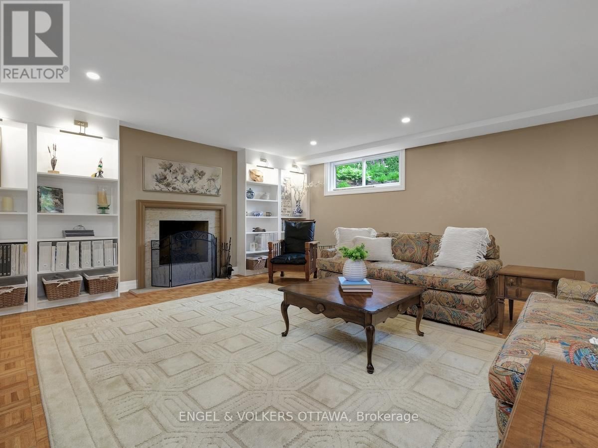 170 SANDRIDGE ROAD Image 34