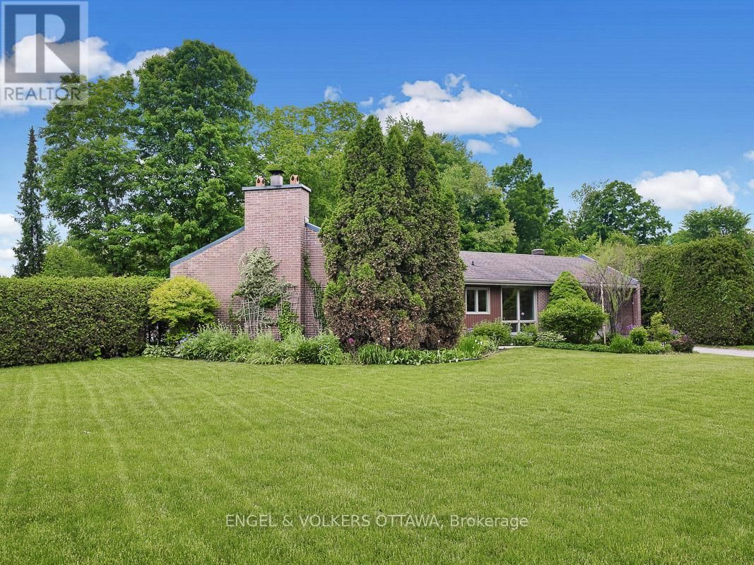 170 SANDRIDGE ROAD Image 4