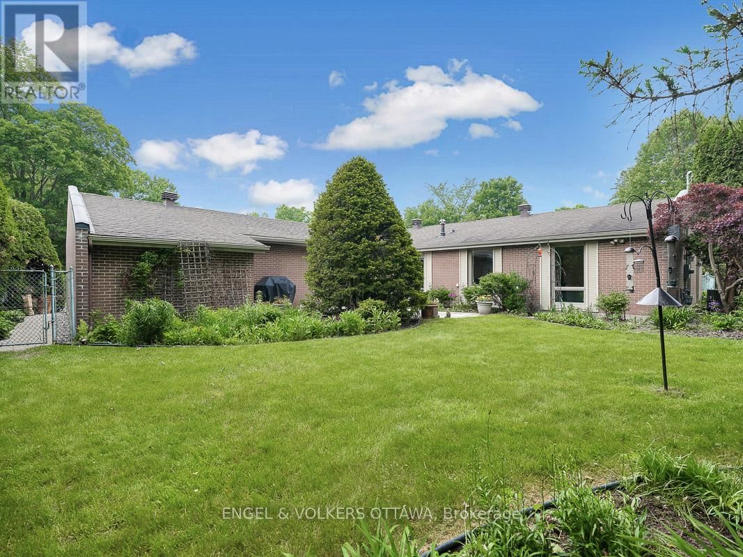 170 SANDRIDGE ROAD Image 48