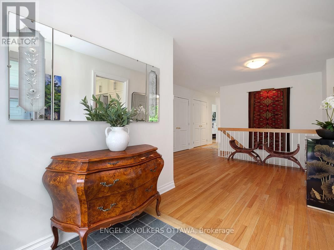 170 SANDRIDGE ROAD Image 7