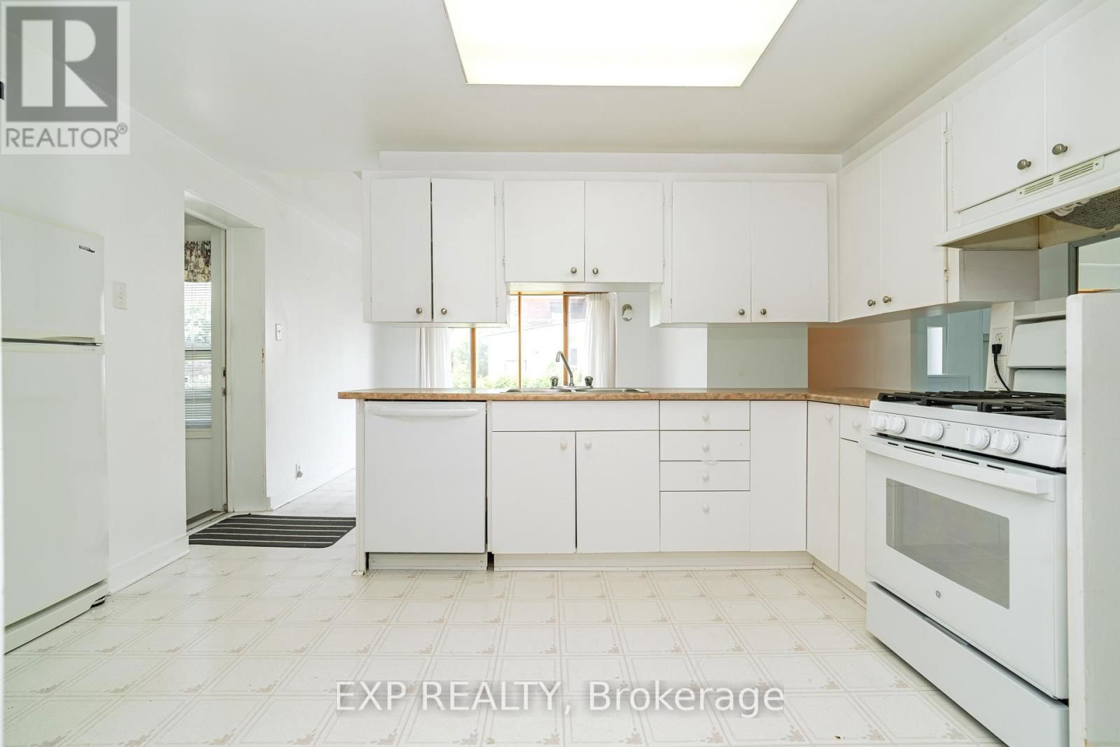 53 ELMSLEY STREET NORTH Image 15