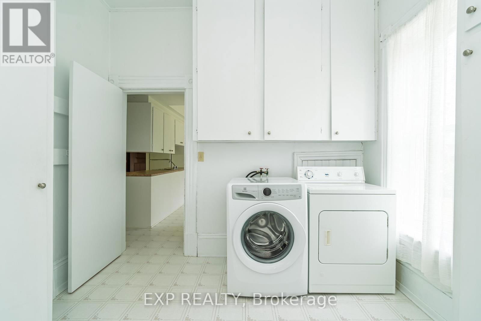 53 ELMSLEY STREET NORTH Image 18