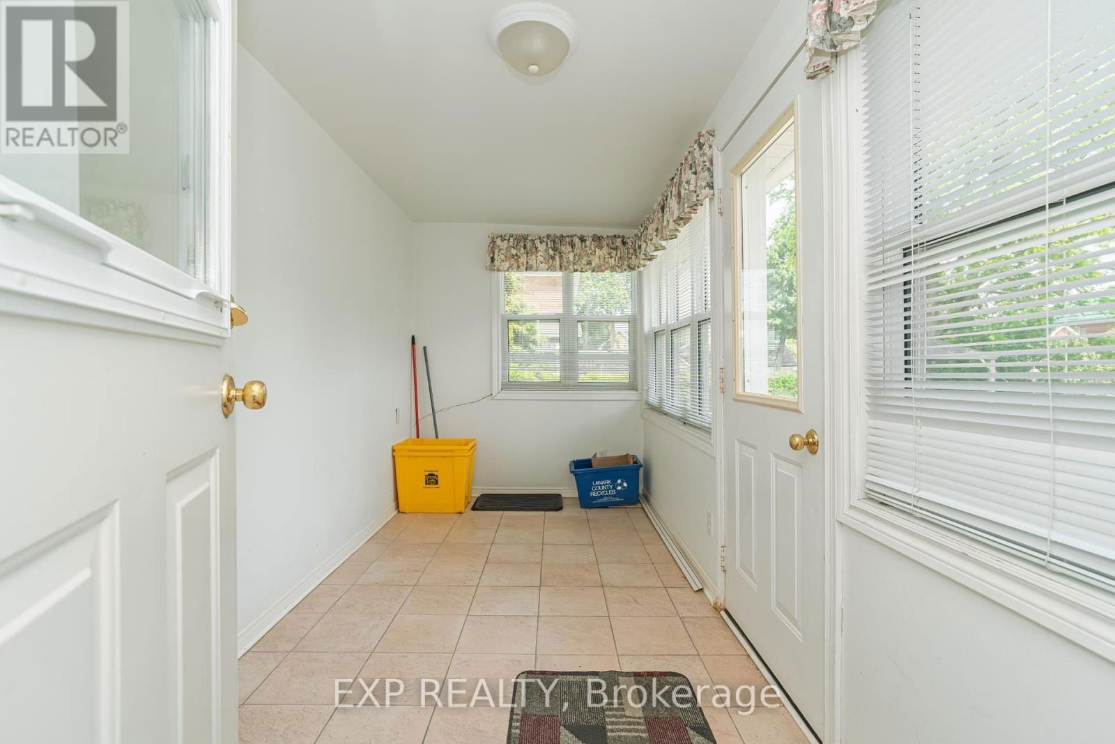 53 ELMSLEY STREET NORTH Image 19