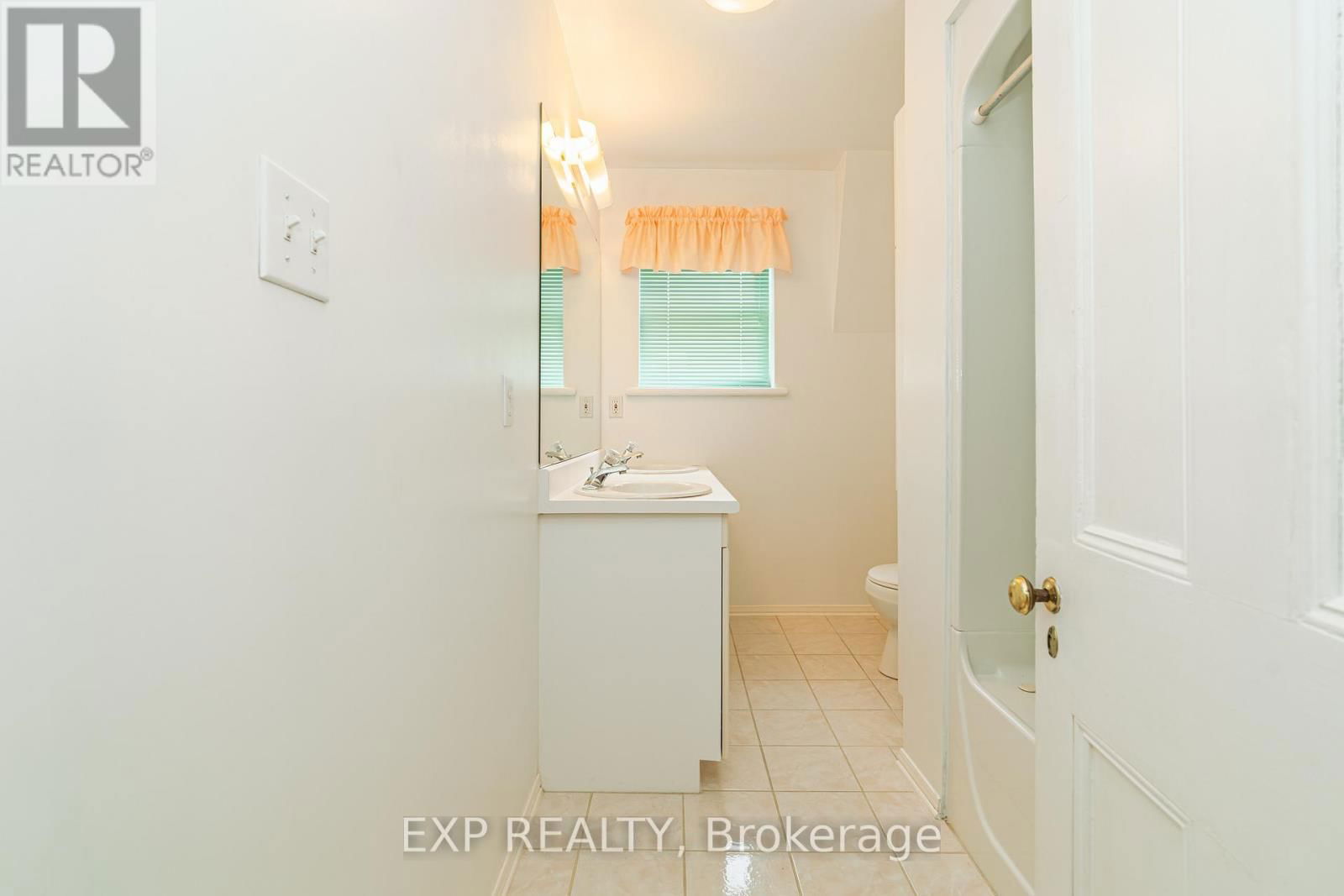 53 ELMSLEY STREET NORTH Image 29