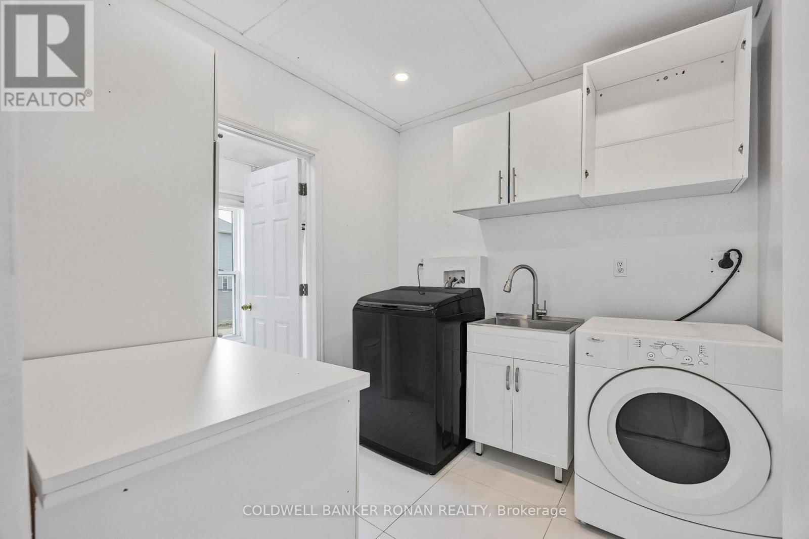 215 FIRST AVENUE WEST Image 15