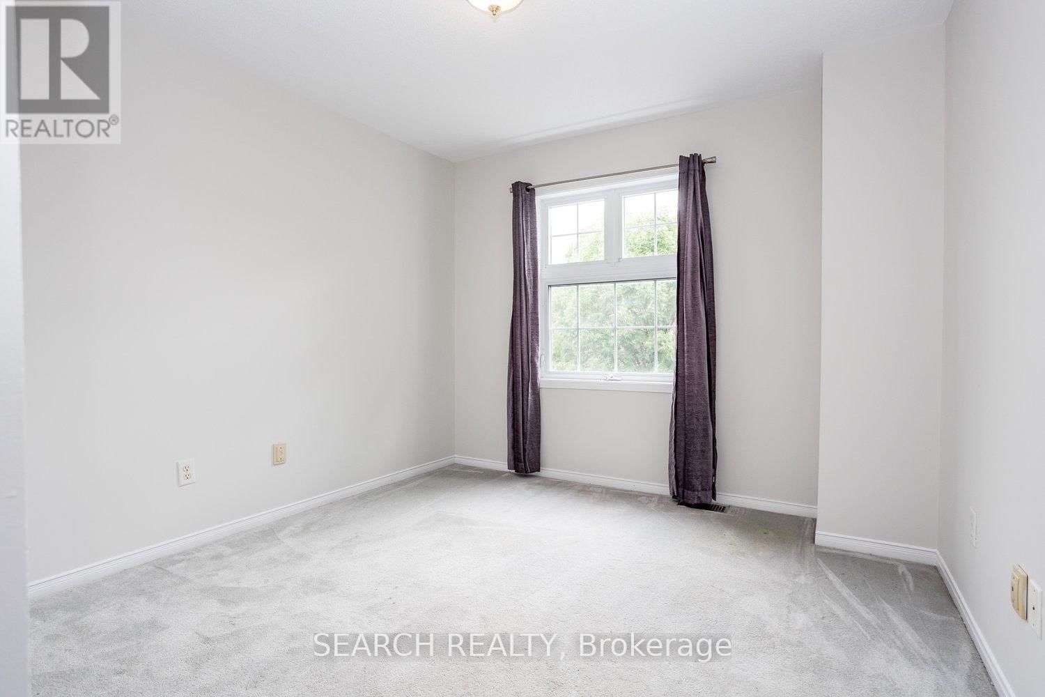 9 OAKHAM RIDGE Image 18