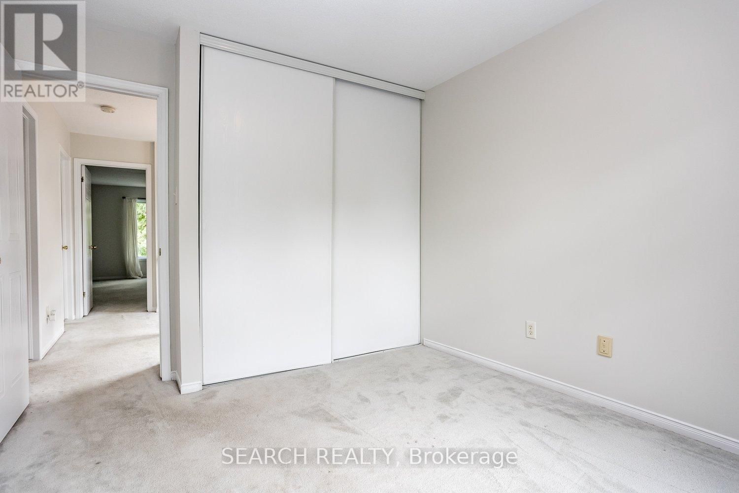 9 OAKHAM RIDGE Image 19