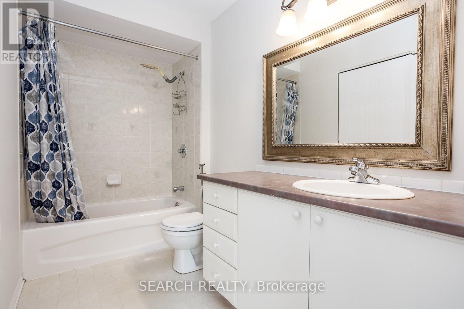 9 OAKHAM RIDGE Image 20