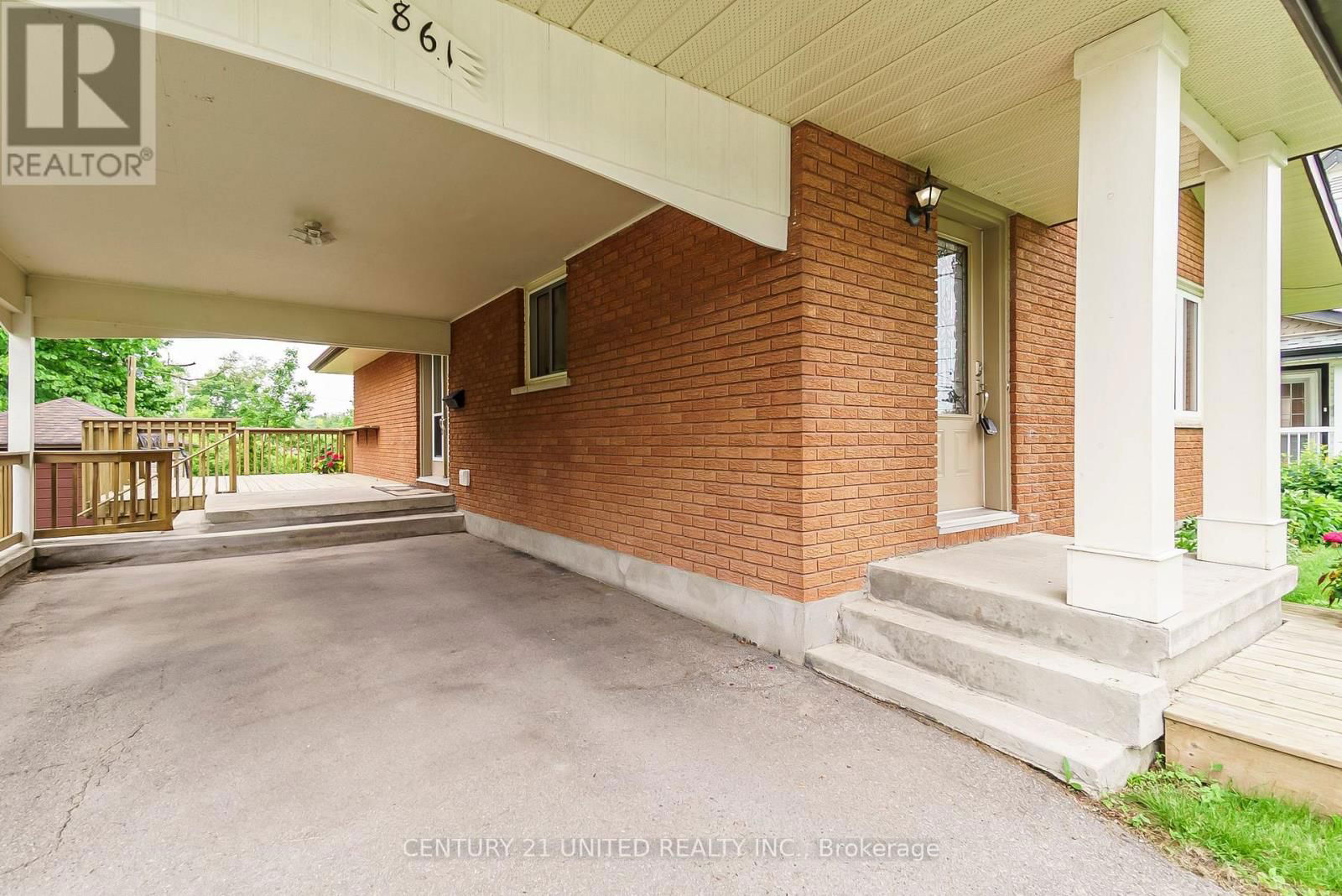 861 HILLIARD STREET Image 3