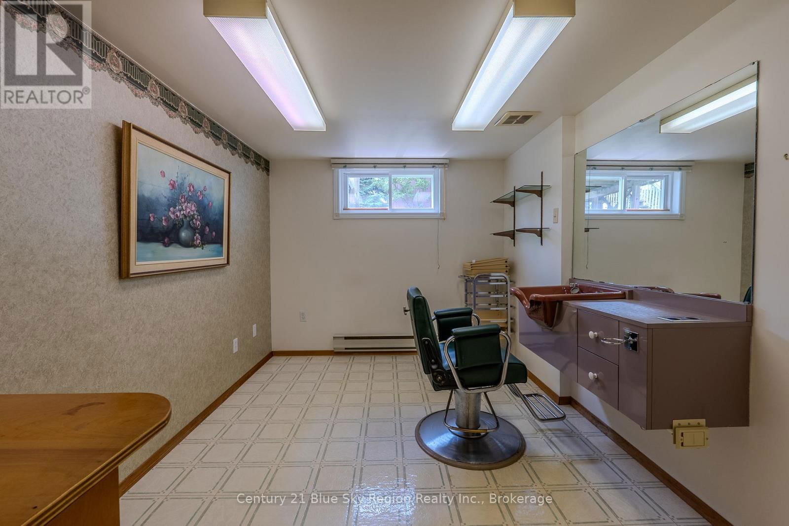 61 MASSEY DRIVE Image 28