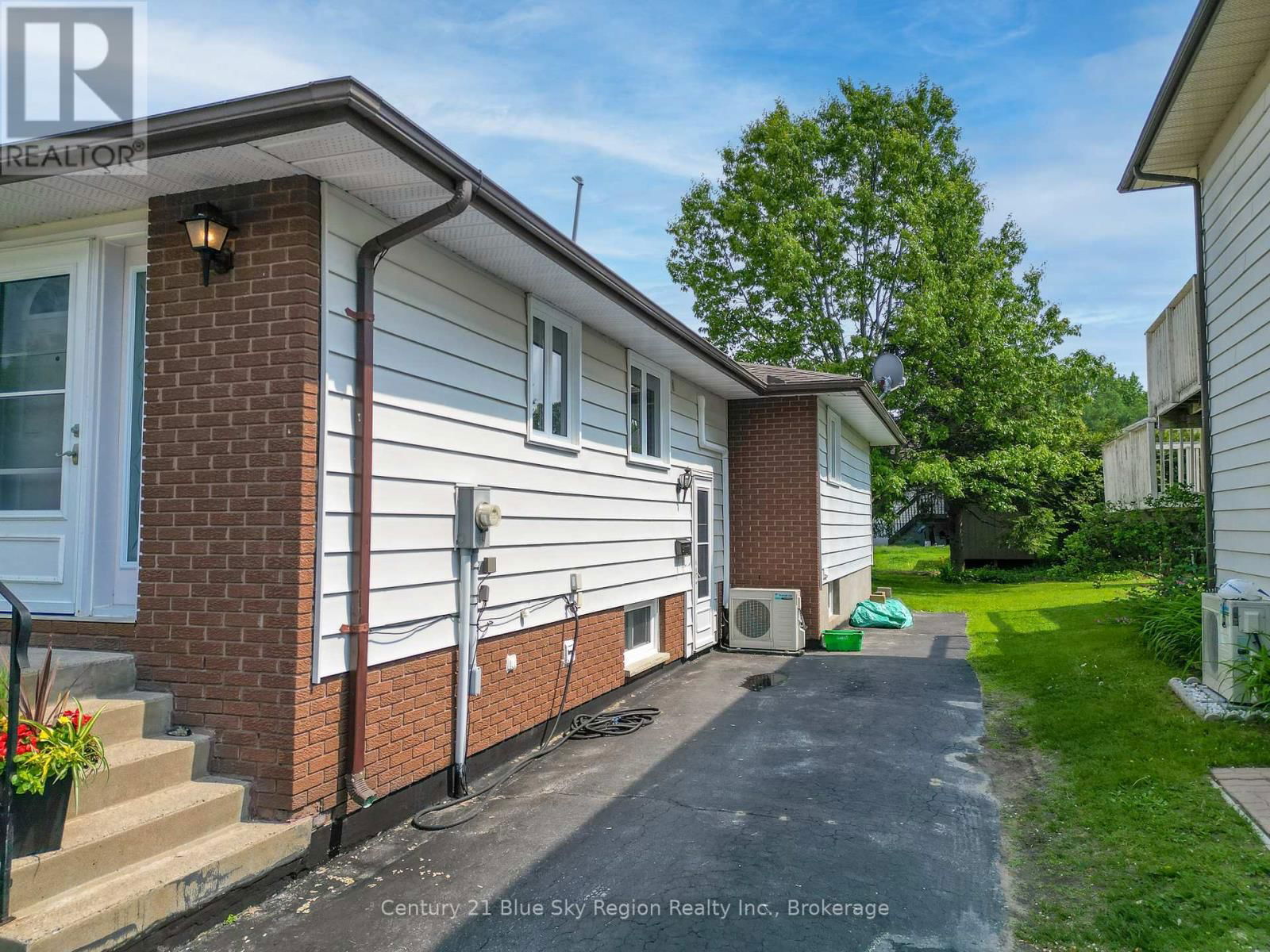 61 MASSEY DRIVE Image 45