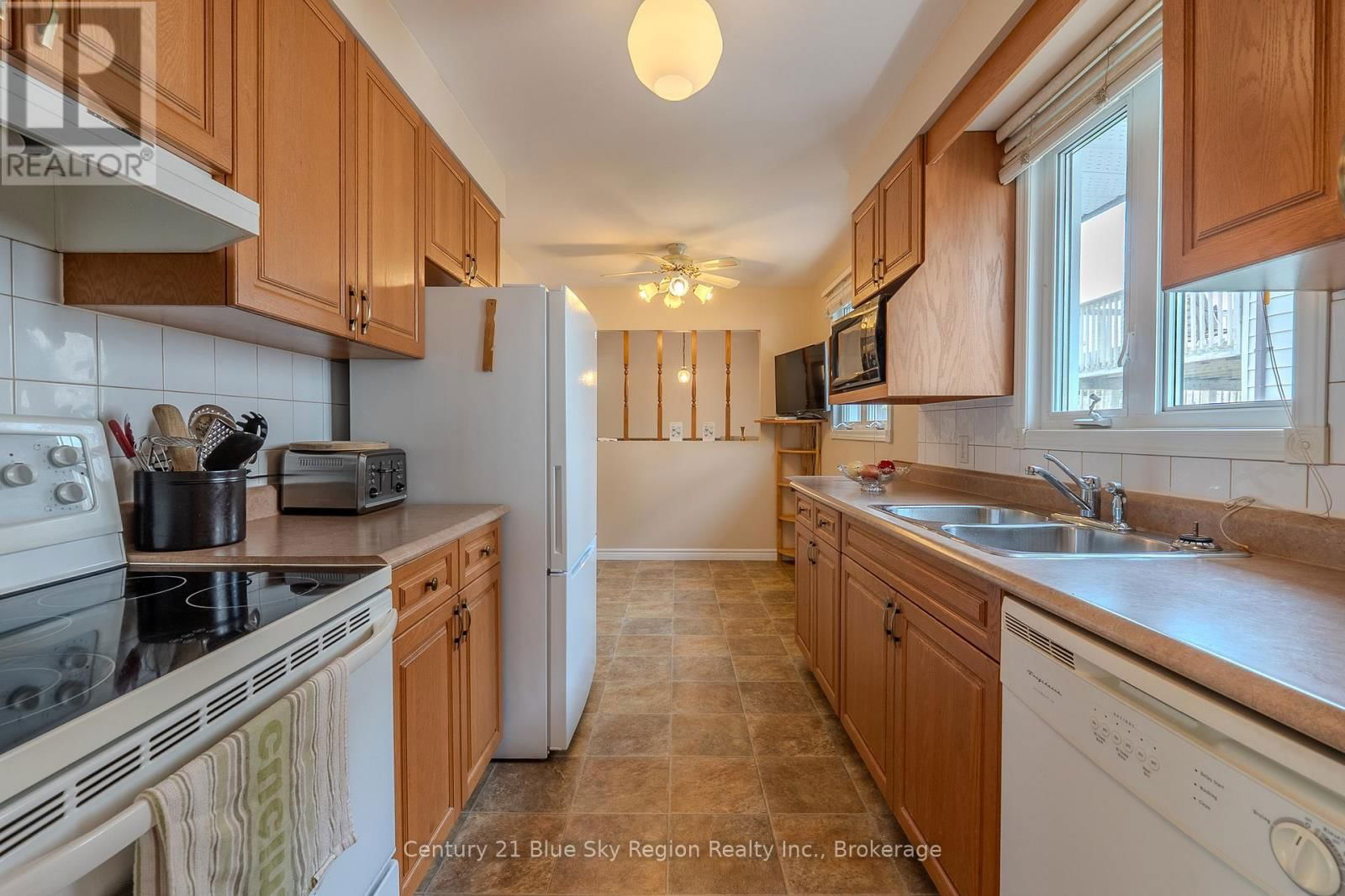 61 MASSEY DRIVE Image 6