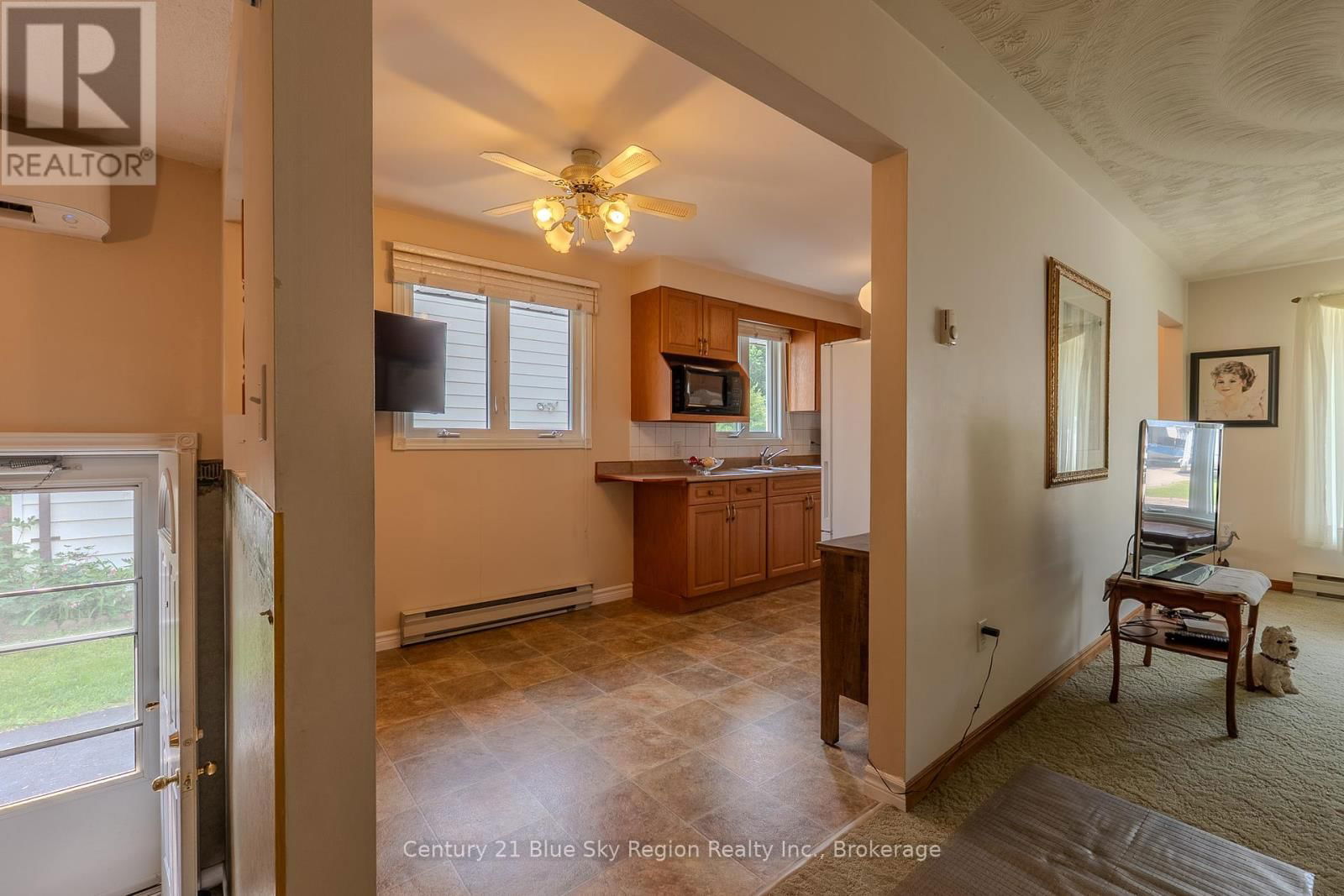 61 MASSEY DRIVE Image 9