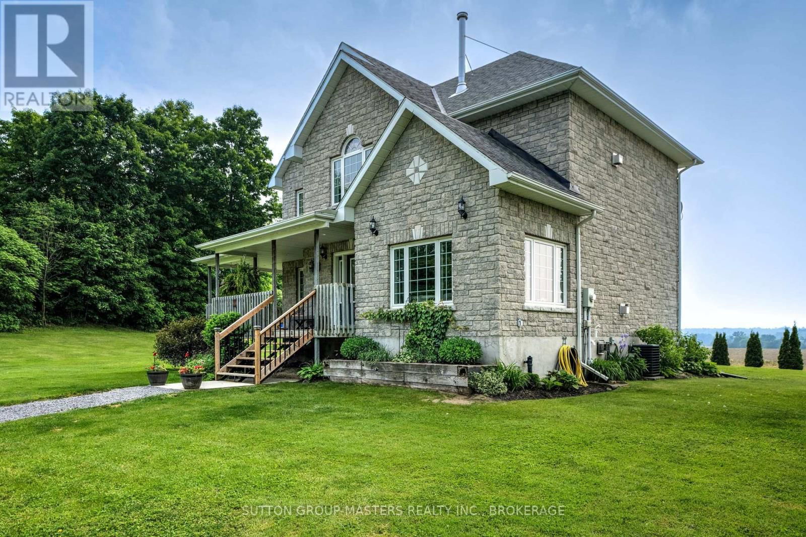 302 GREENS ROAD Image 1