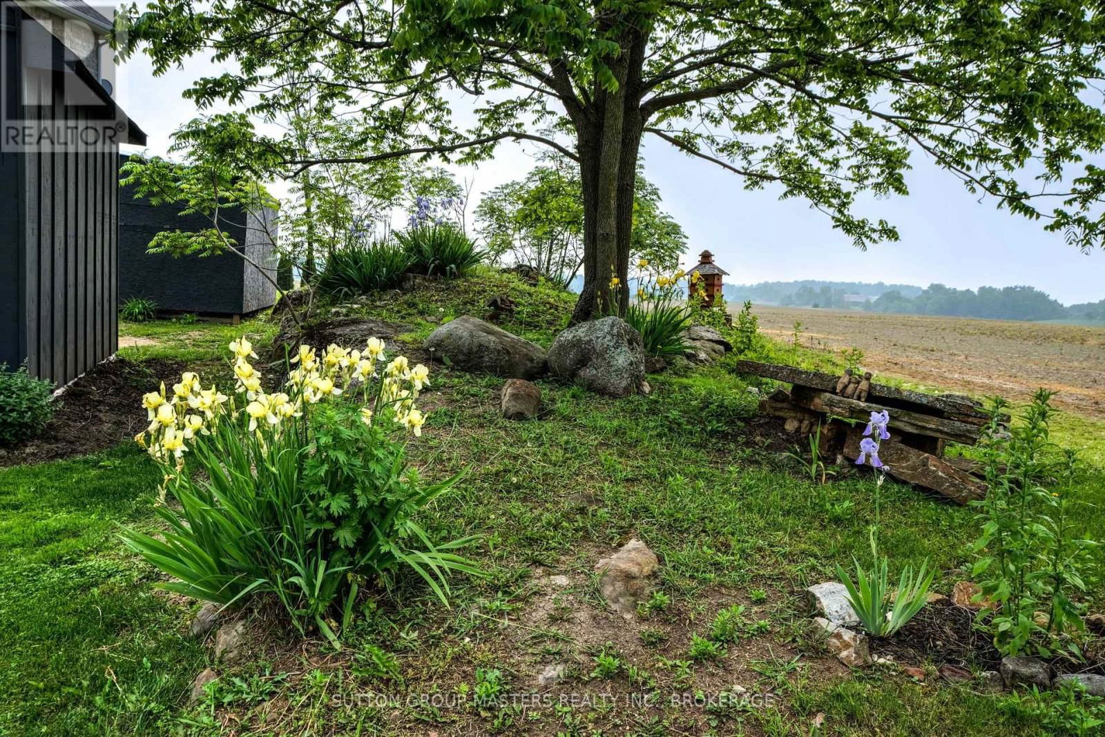 302 GREENS ROAD Image 2