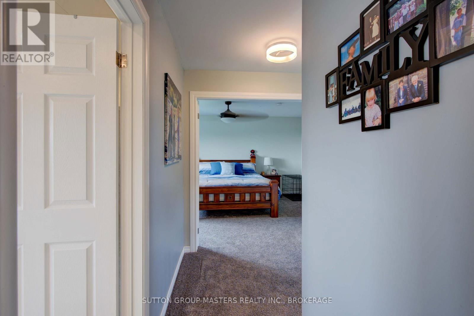 302 GREENS ROAD Image 21