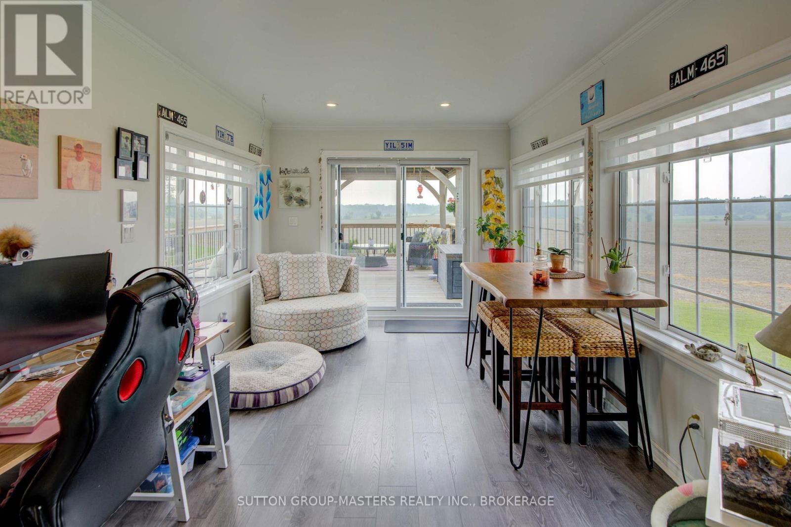 302 GREENS ROAD Image 24
