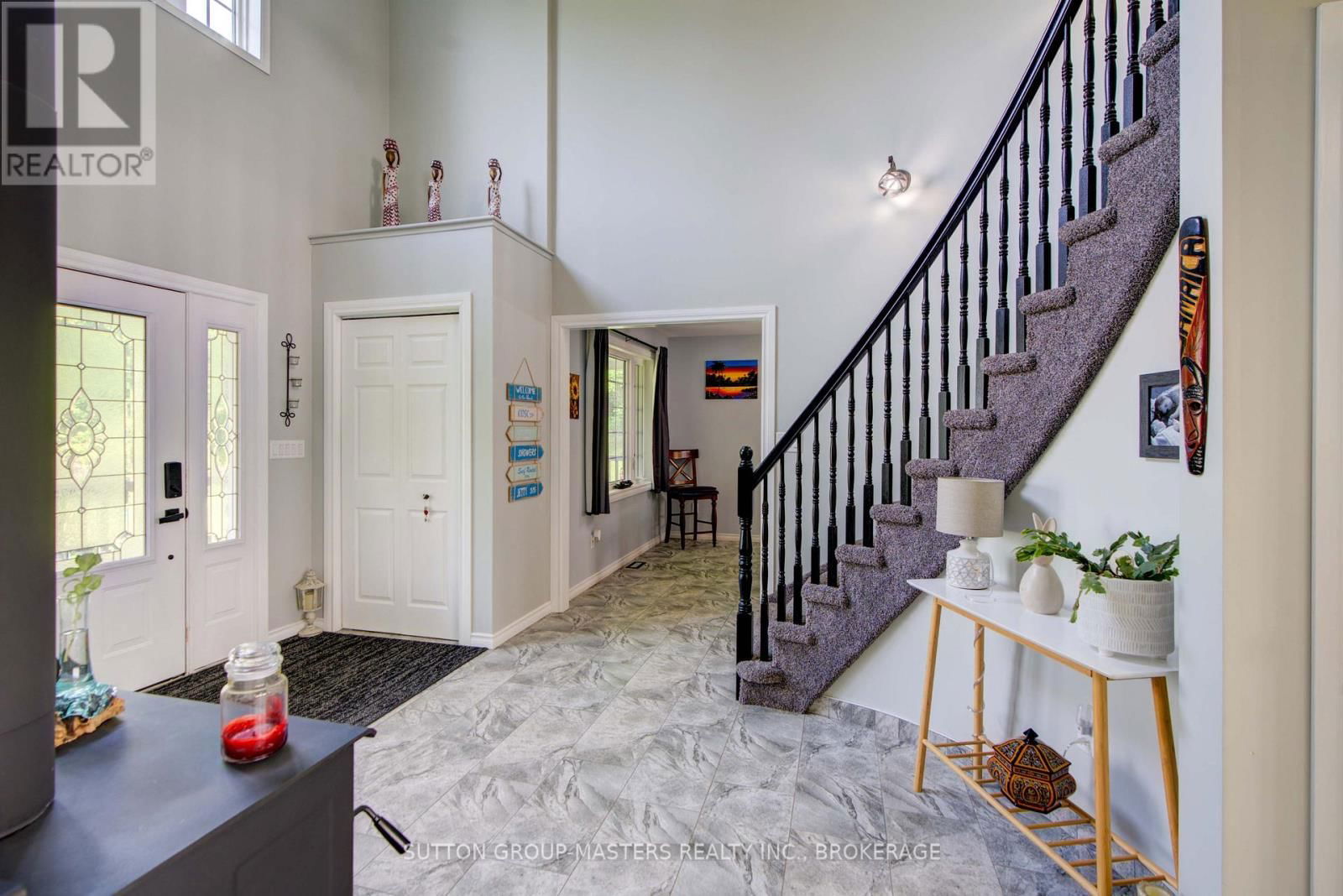 302 GREENS ROAD Image 37