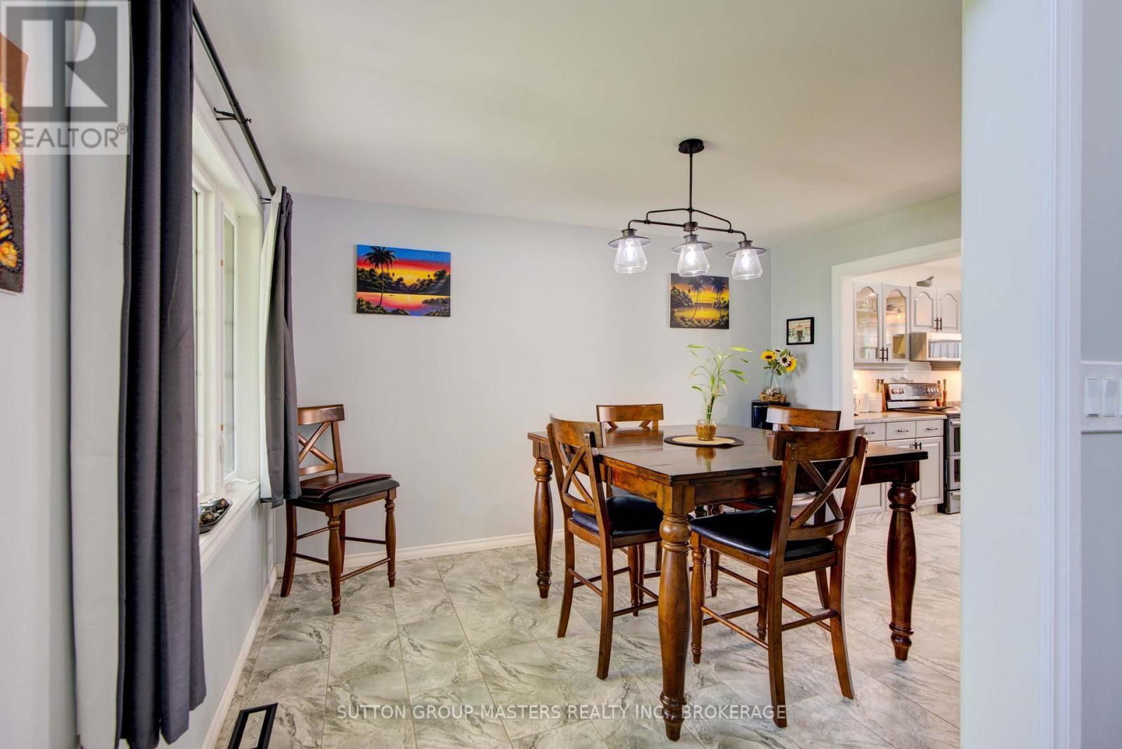 302 GREENS ROAD Image 39