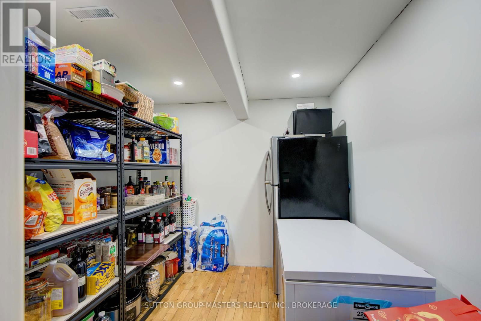 302 GREENS ROAD Image 48