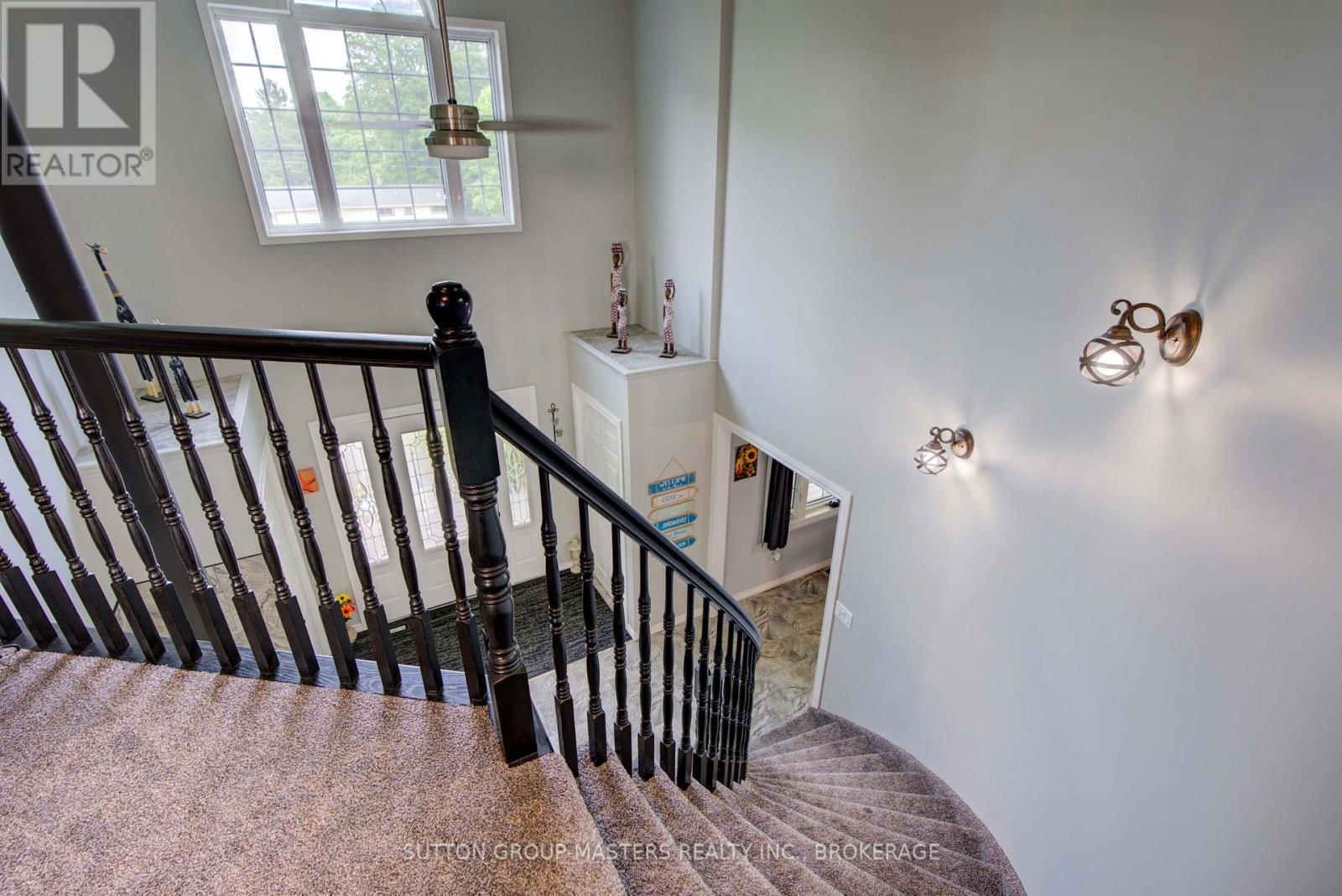 302 GREENS ROAD Image 7