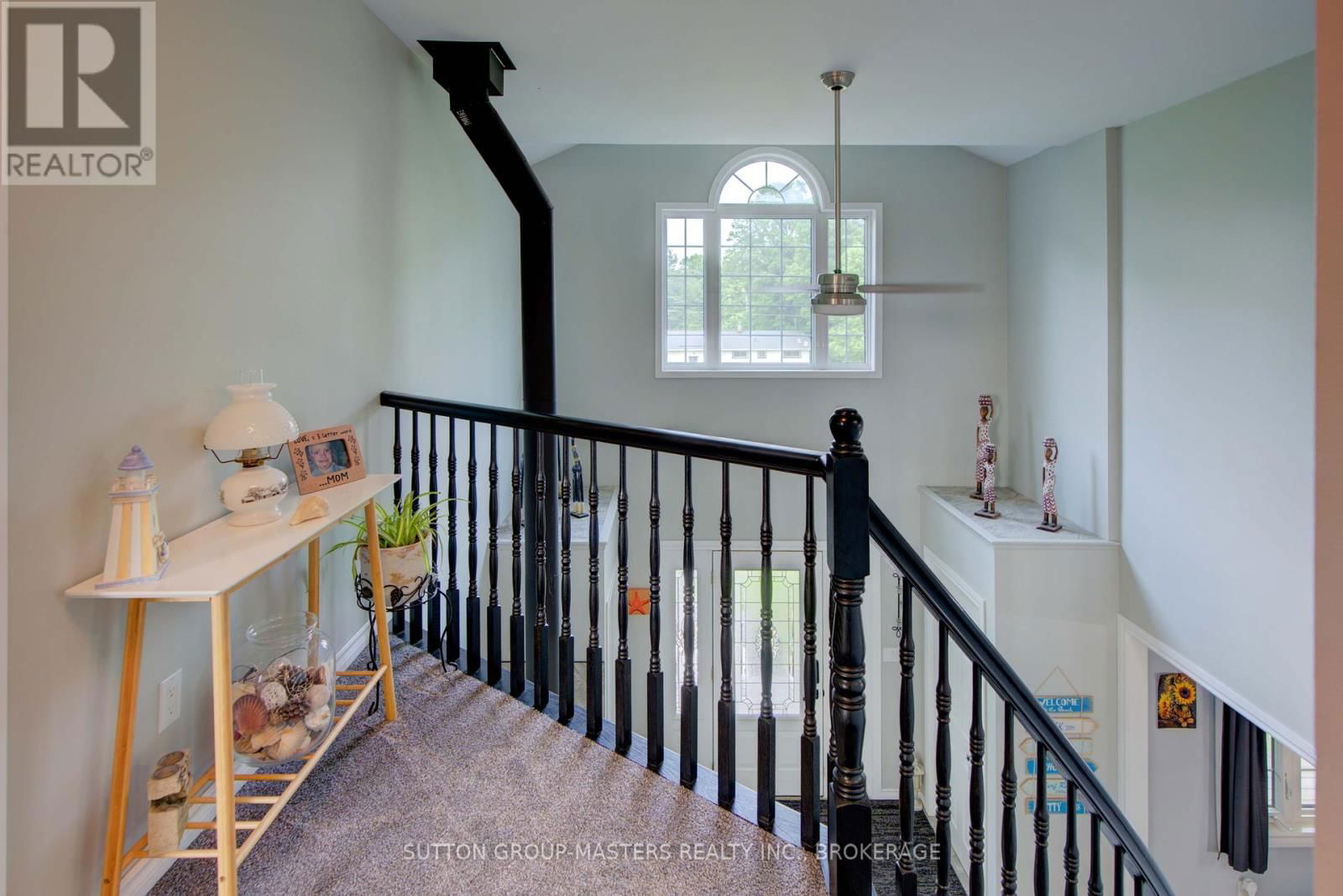 302 GREENS ROAD Image 8