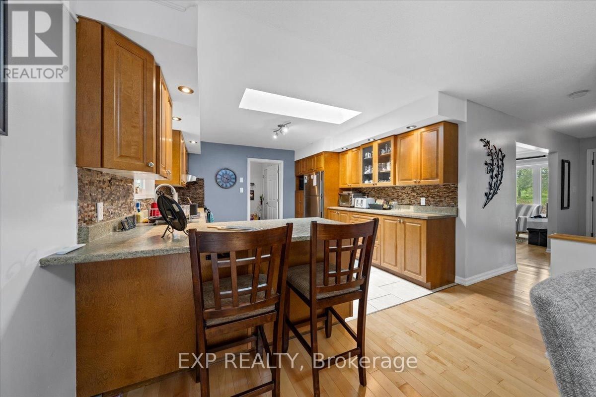 1106 DUNNING ROAD Image 11