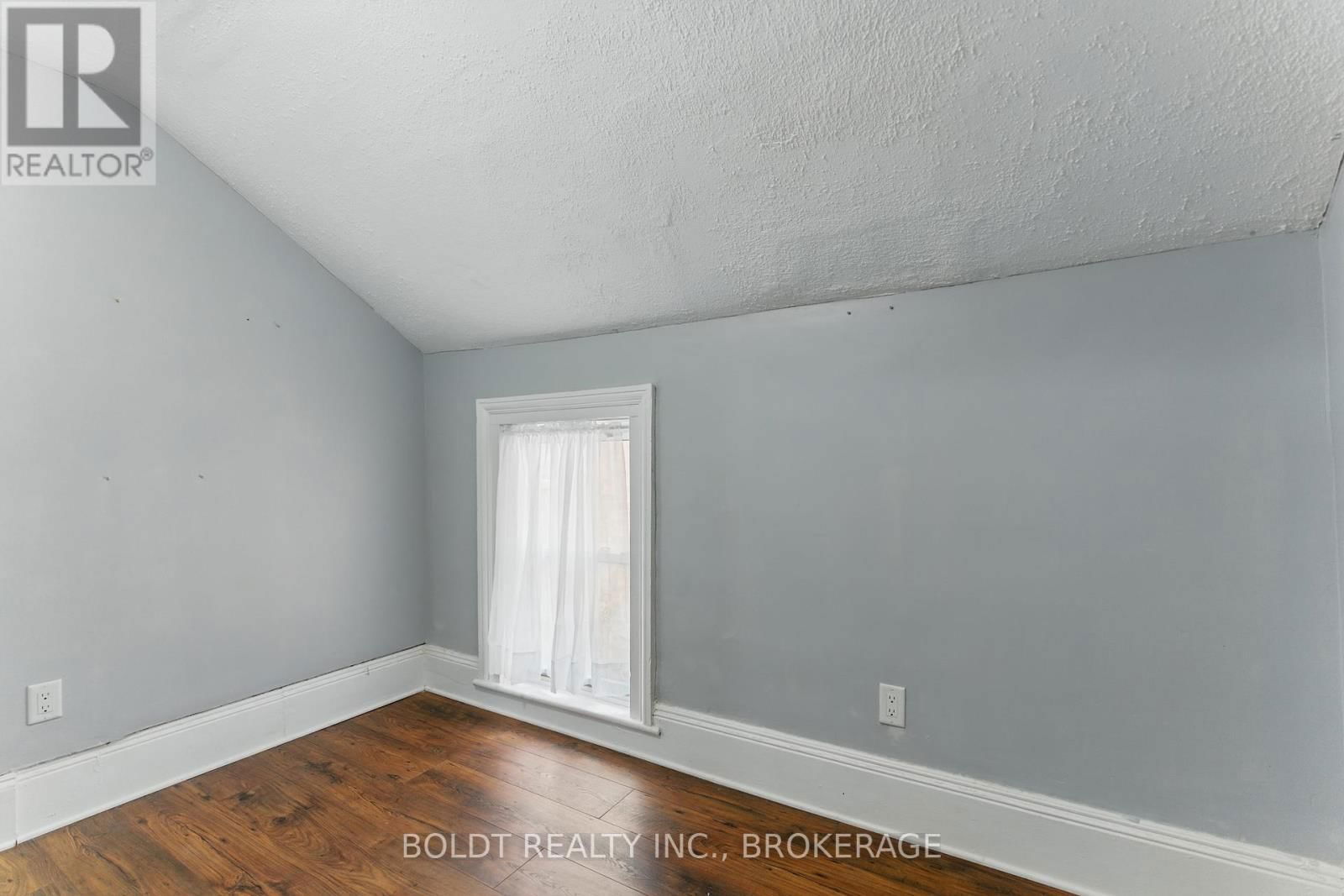 24-26 YORK STREET Image 15