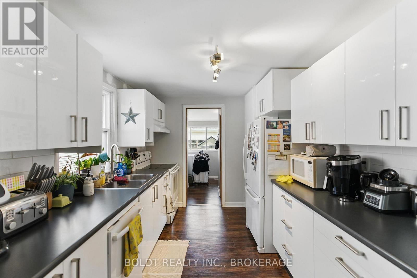 24-26 YORK STREET Image 28