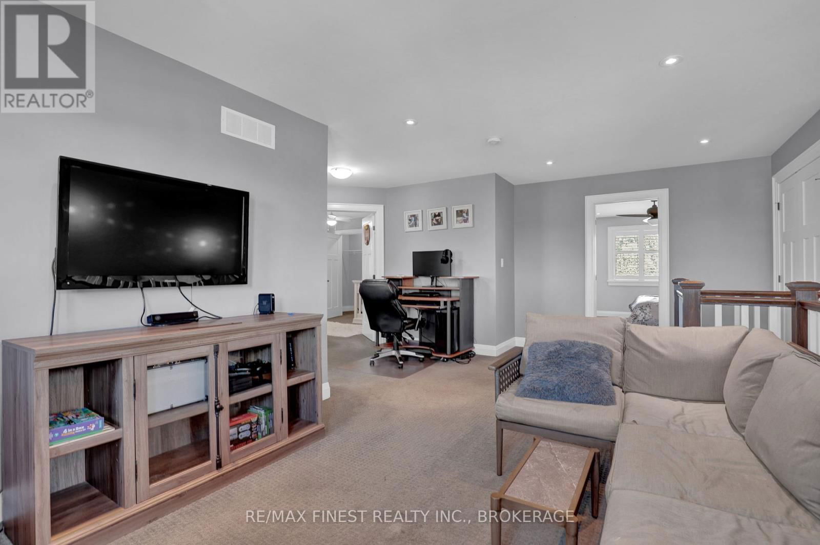 161 MCDONOUGH CRESCENT Image 20