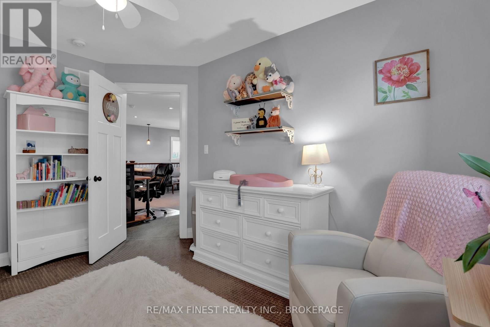 161 MCDONOUGH CRESCENT Image 31