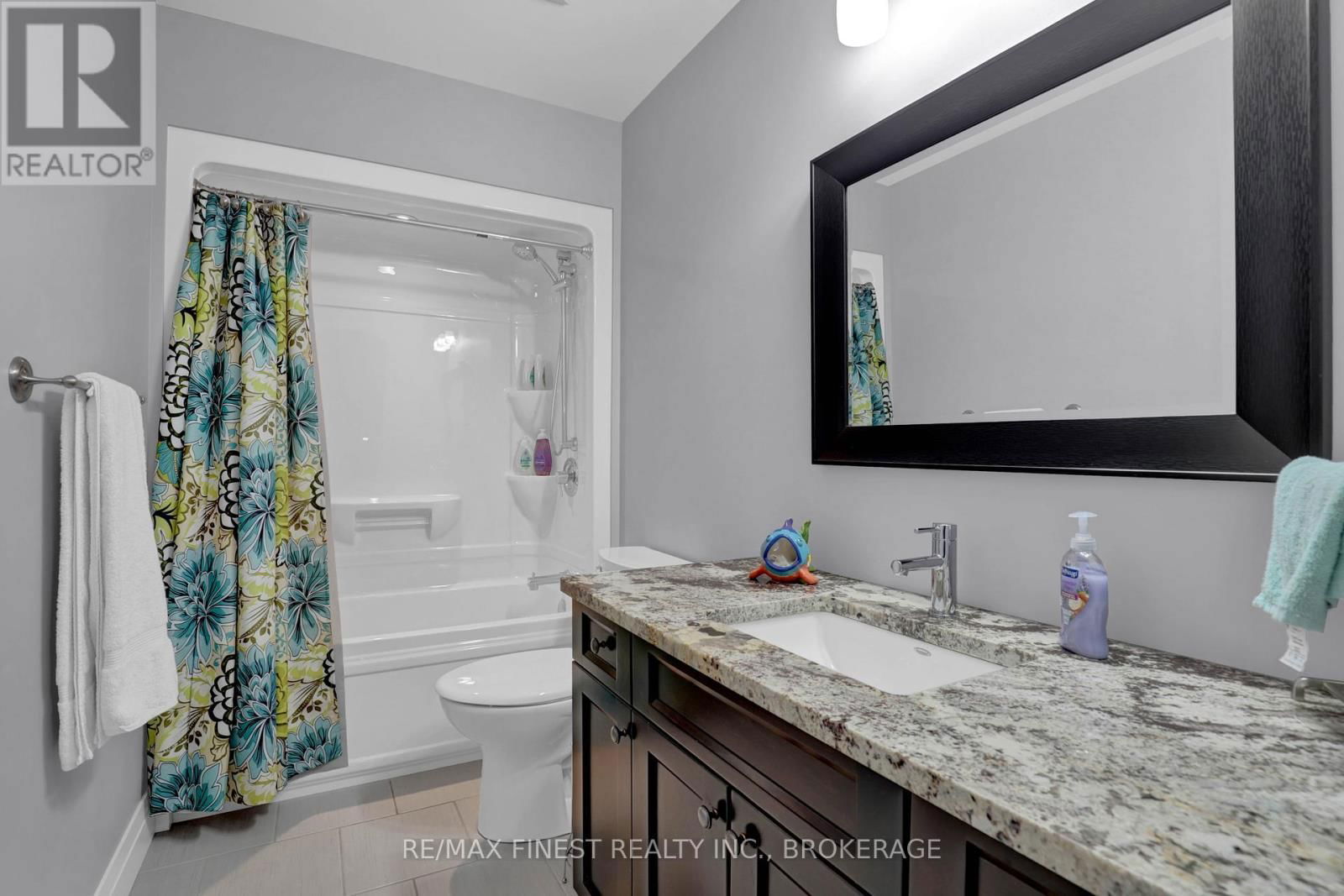 161 MCDONOUGH CRESCENT Image 32
