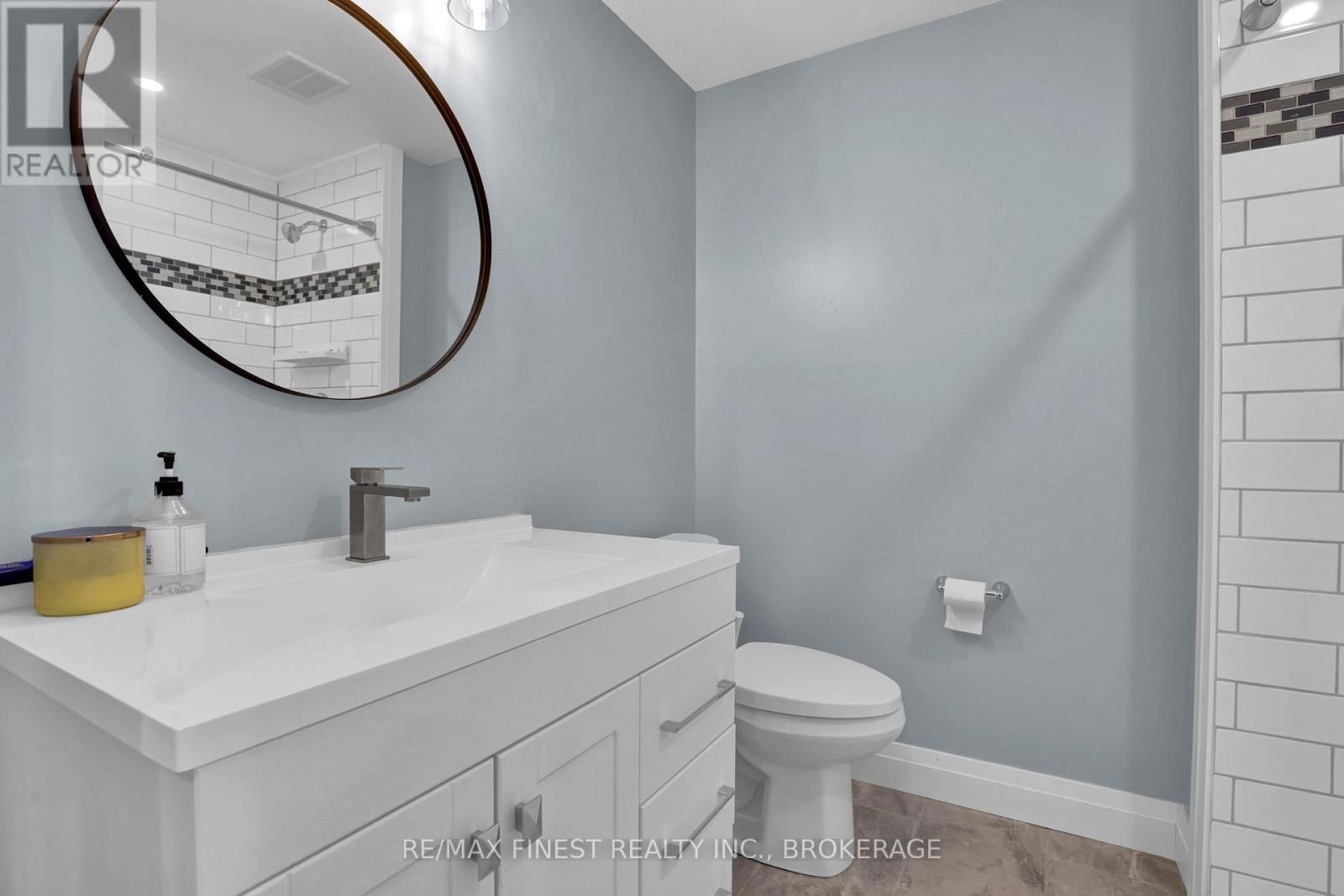 161 MCDONOUGH CRESCENT Image 37