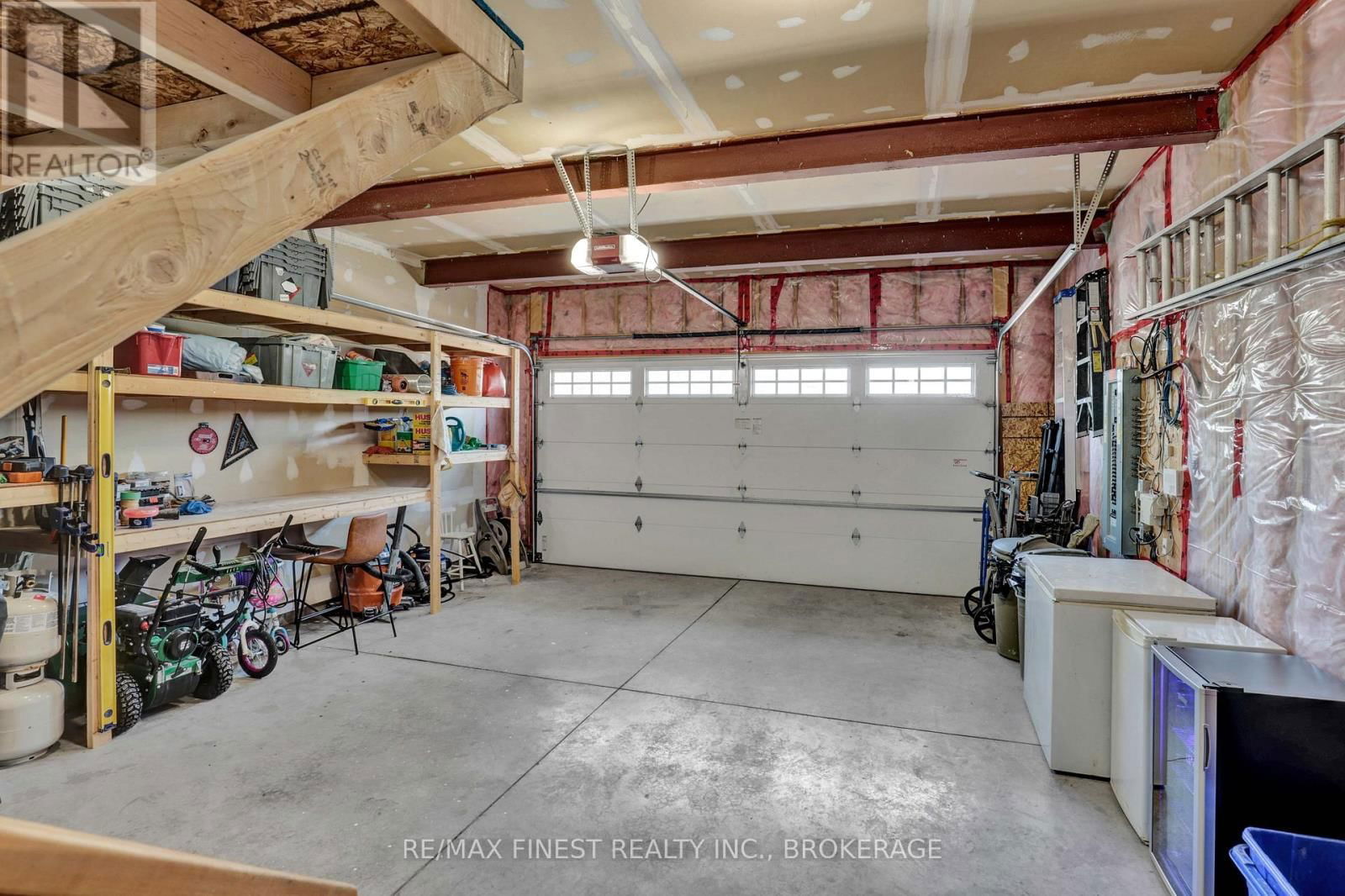 161 MCDONOUGH CRESCENT Image 46