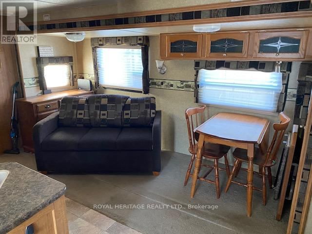 920 SKYLINE ROAD Image 19
