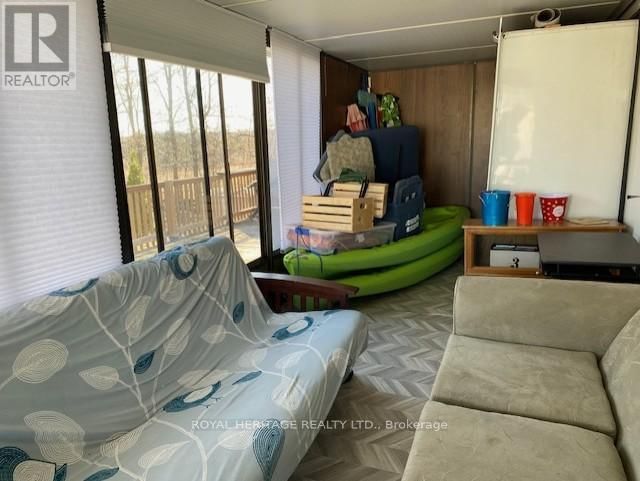 920 SKYLINE ROAD Image 24