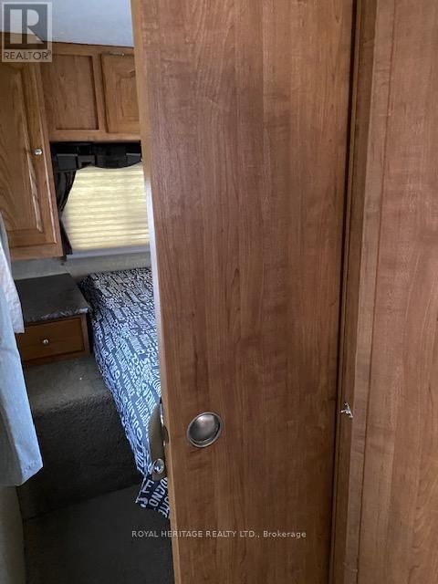 920 SKYLINE ROAD Image 28